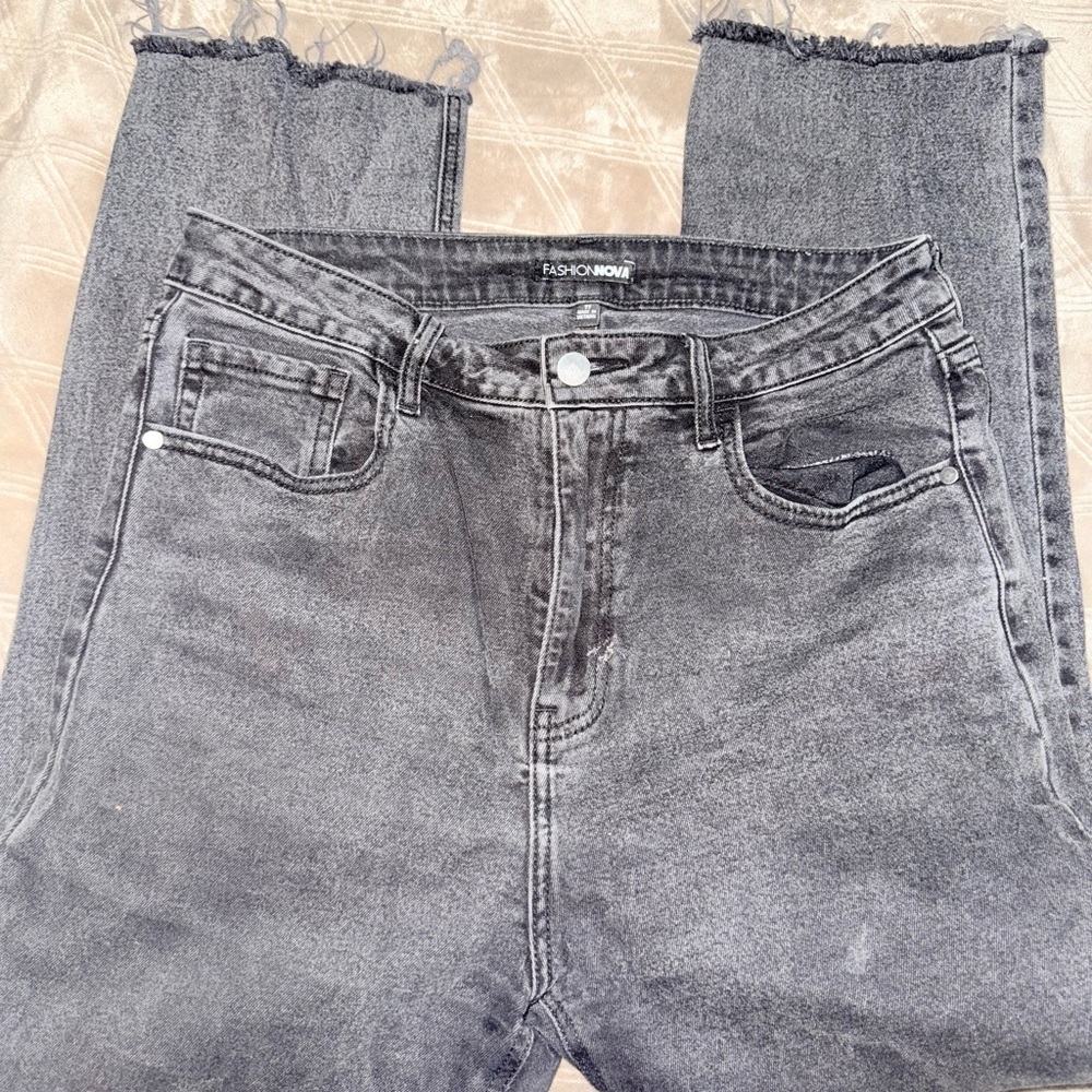 Fashion Nova Women's Jeans